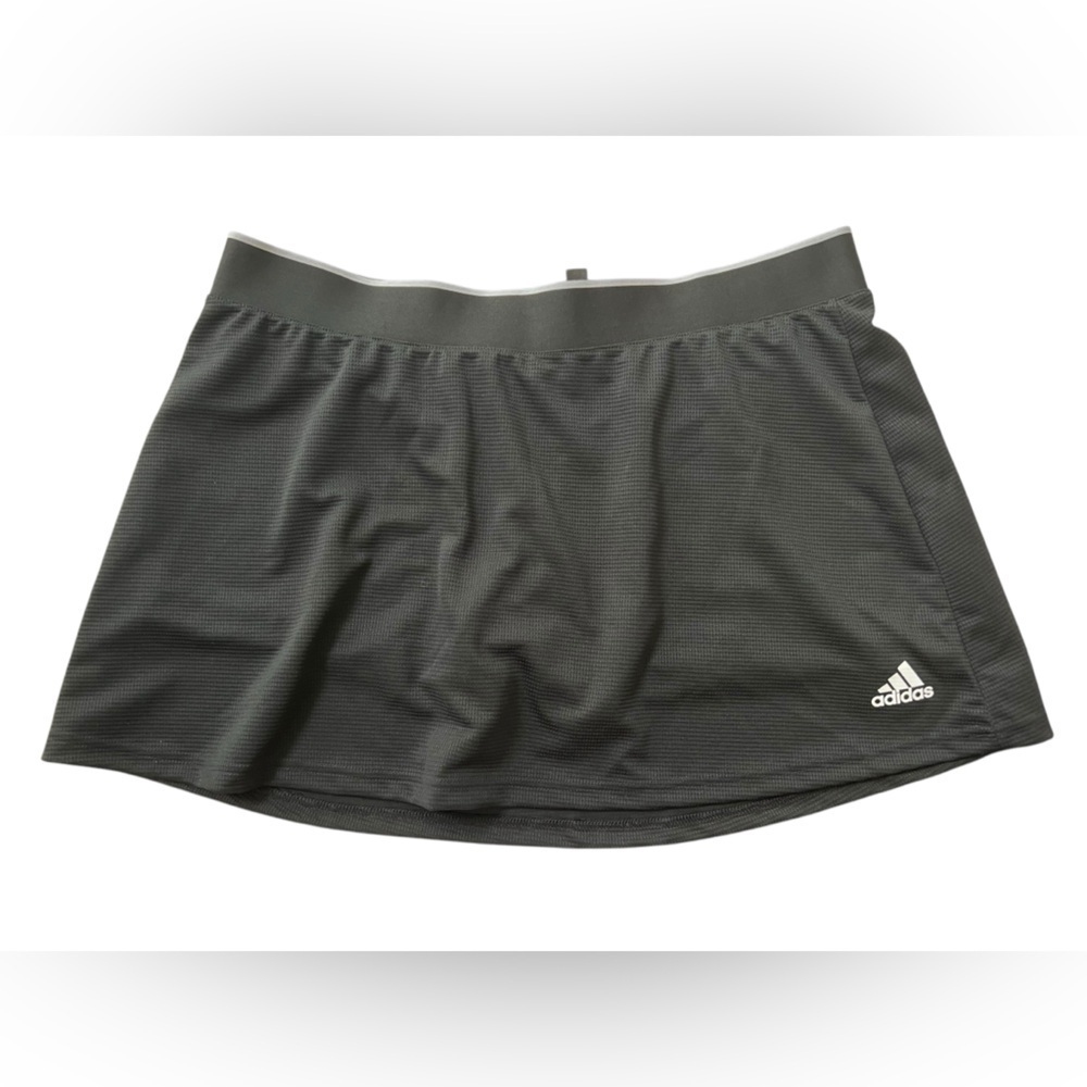 NWT Adidas Women’s Club Tennis Skort in Black in size XL - Picture 2 of 6